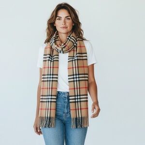 CEJON ladies scarf made in Italy excellent condition